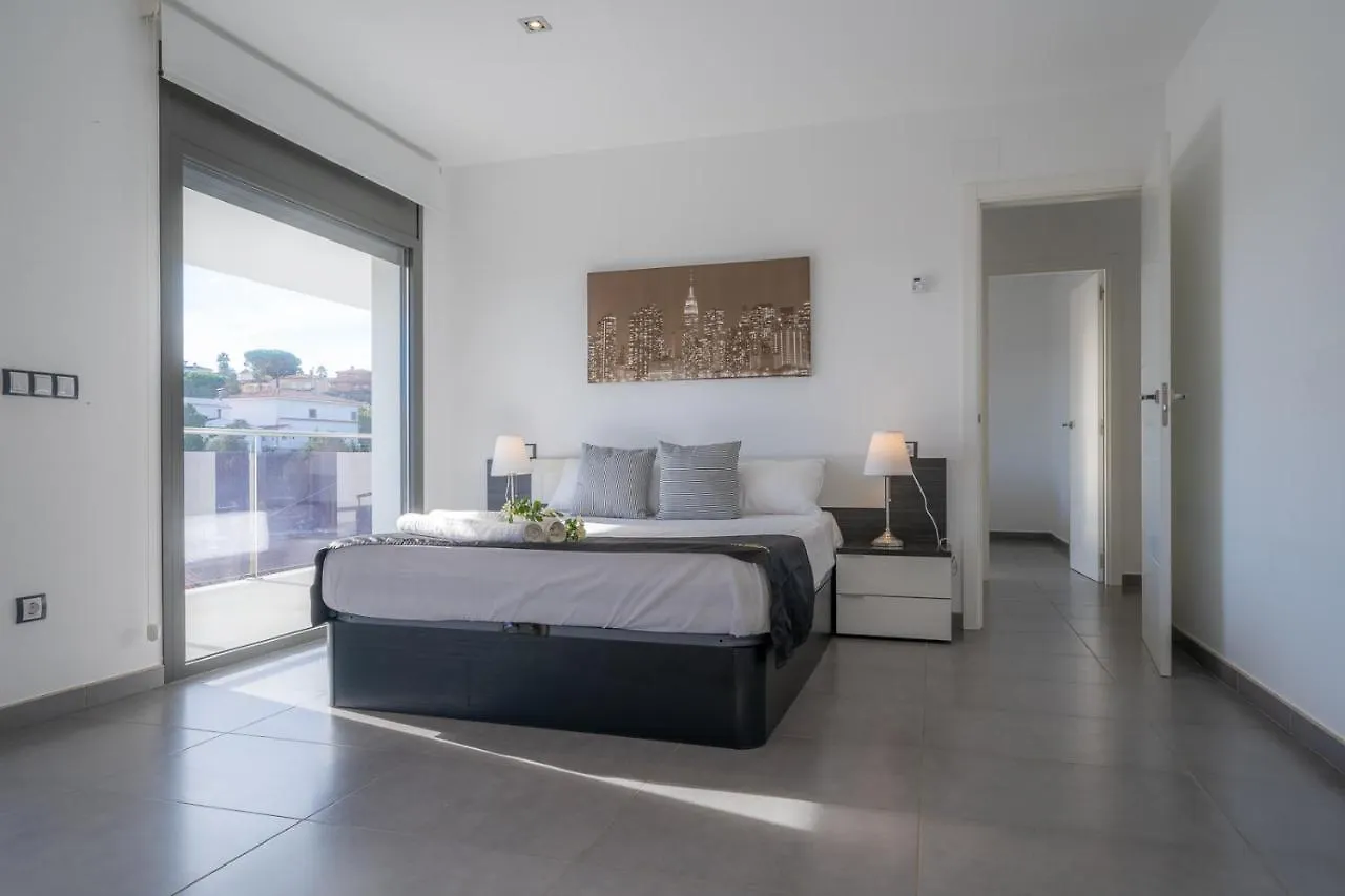 Villa Sunset Lux House - Ideal Familias En Zona Residencial & Aircon Lloret de Mar